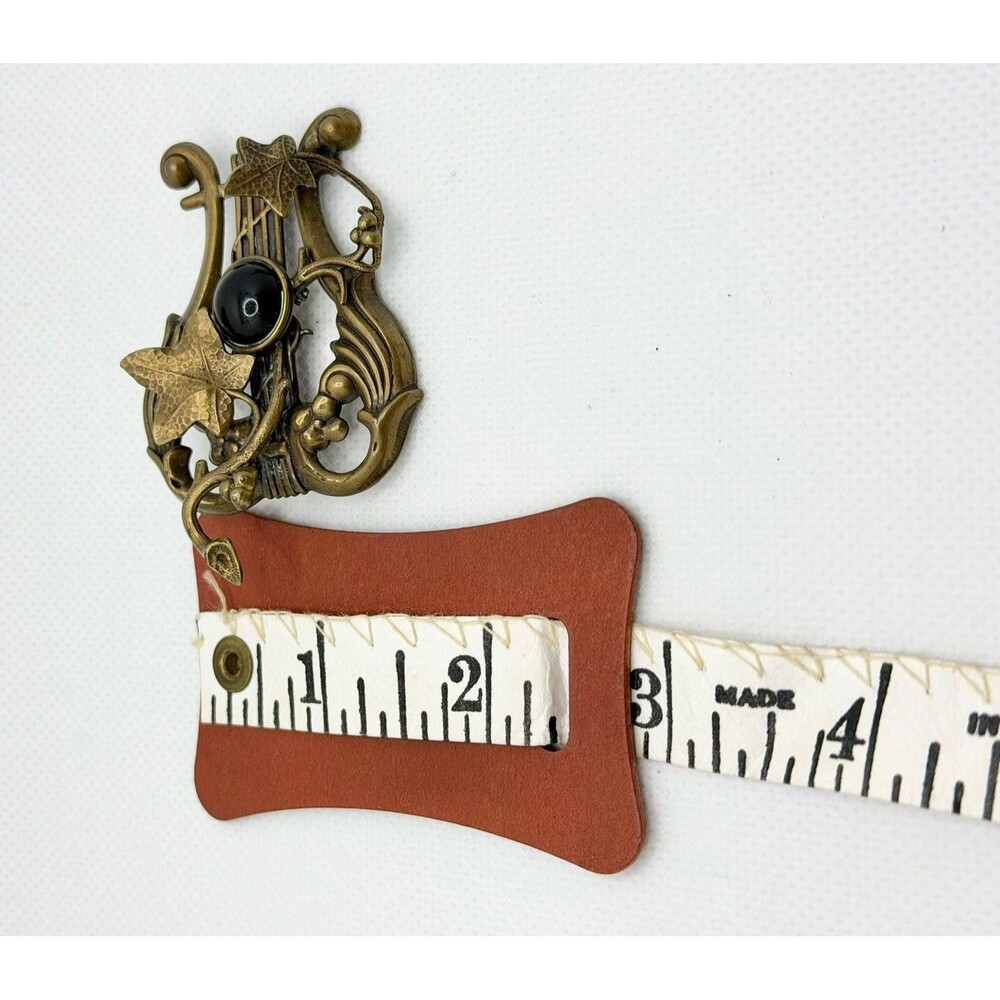 Vintage Art Nouveau Style Musical Lyre and Ivy Leaf Brass Brooch Black Cabochon - Picture 5 of 5
